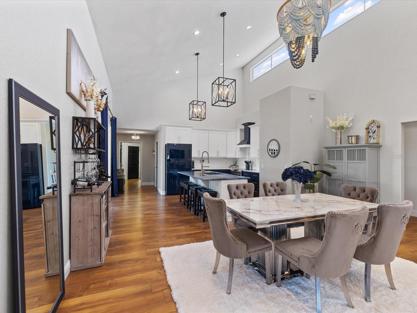 Image 15 of 71 For 617 Kingston Court