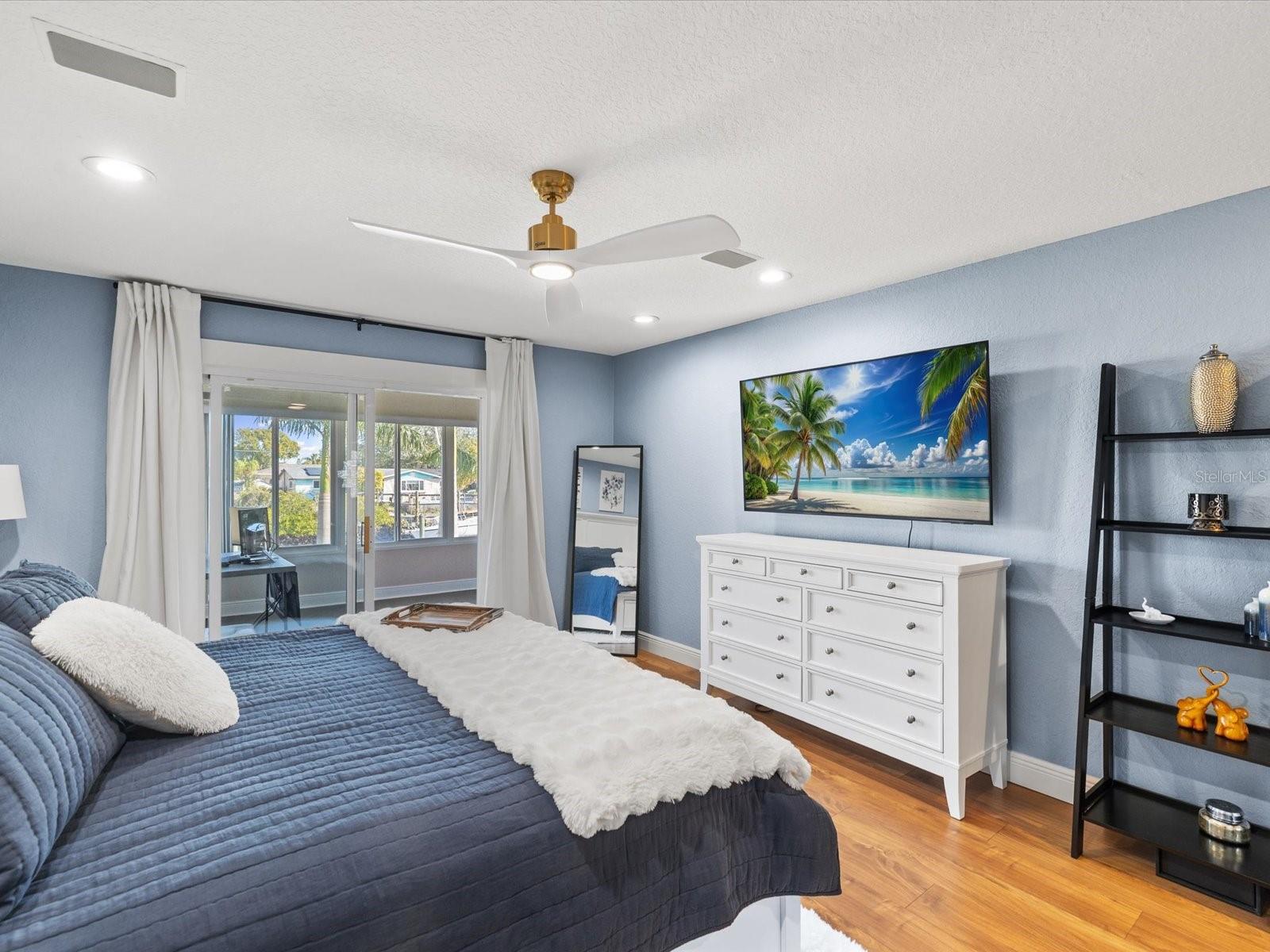 Image 25 of 71 For 617 Kingston Court