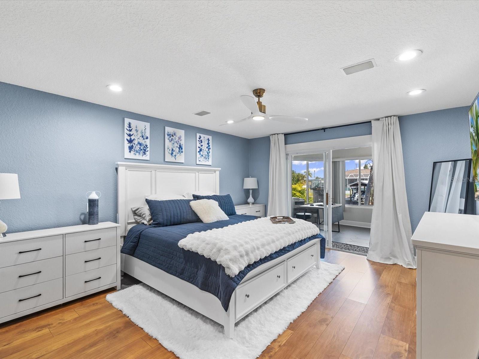 Image 26 of 71 For 617 Kingston Court