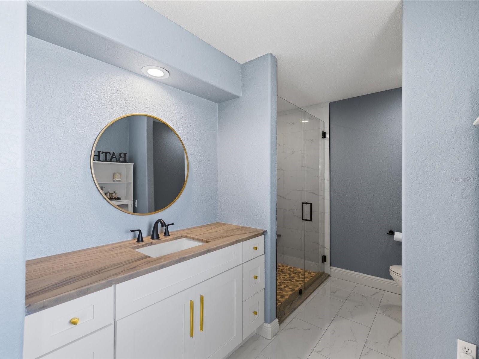 Image 29 of 71 For 617 Kingston Court