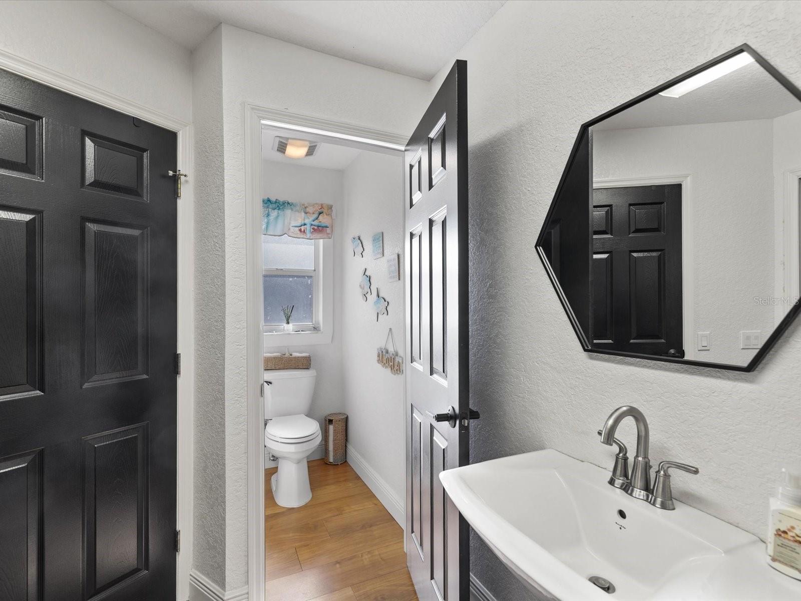 Image 44 of 71 For 617 Kingston Court