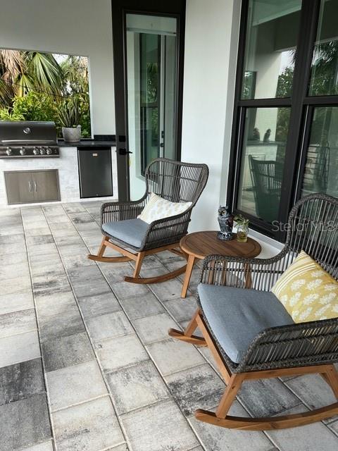 Image 22 of 27 For 790 Cordova Boulevard Ne