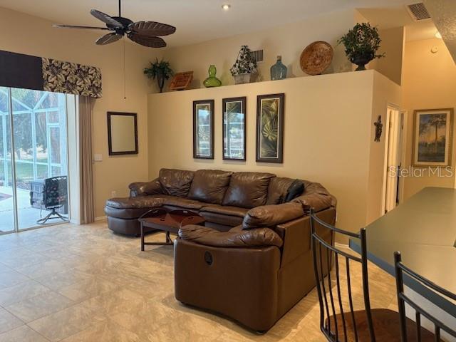 Image 16 of 29 For 18913 Fairwood Court