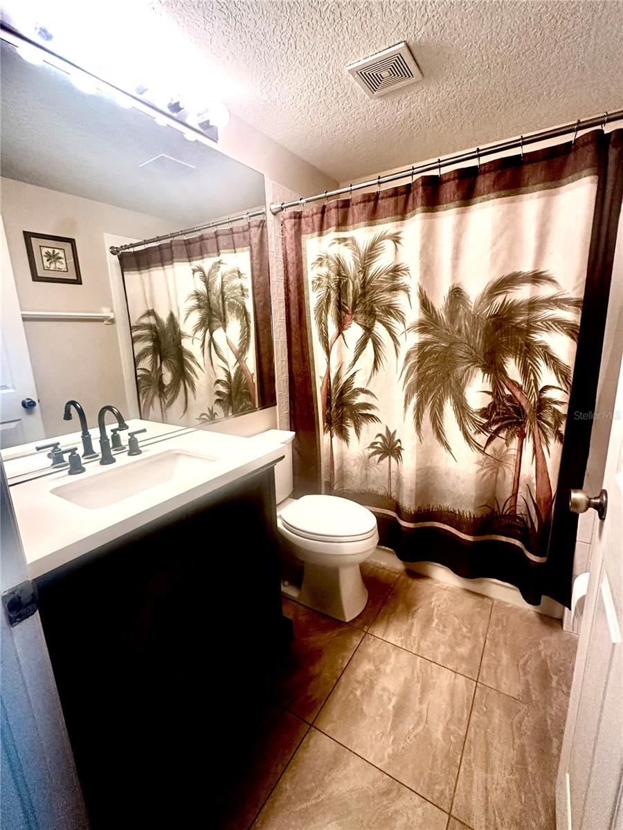 Image 25 of 29 For 18913 Fairwood Court