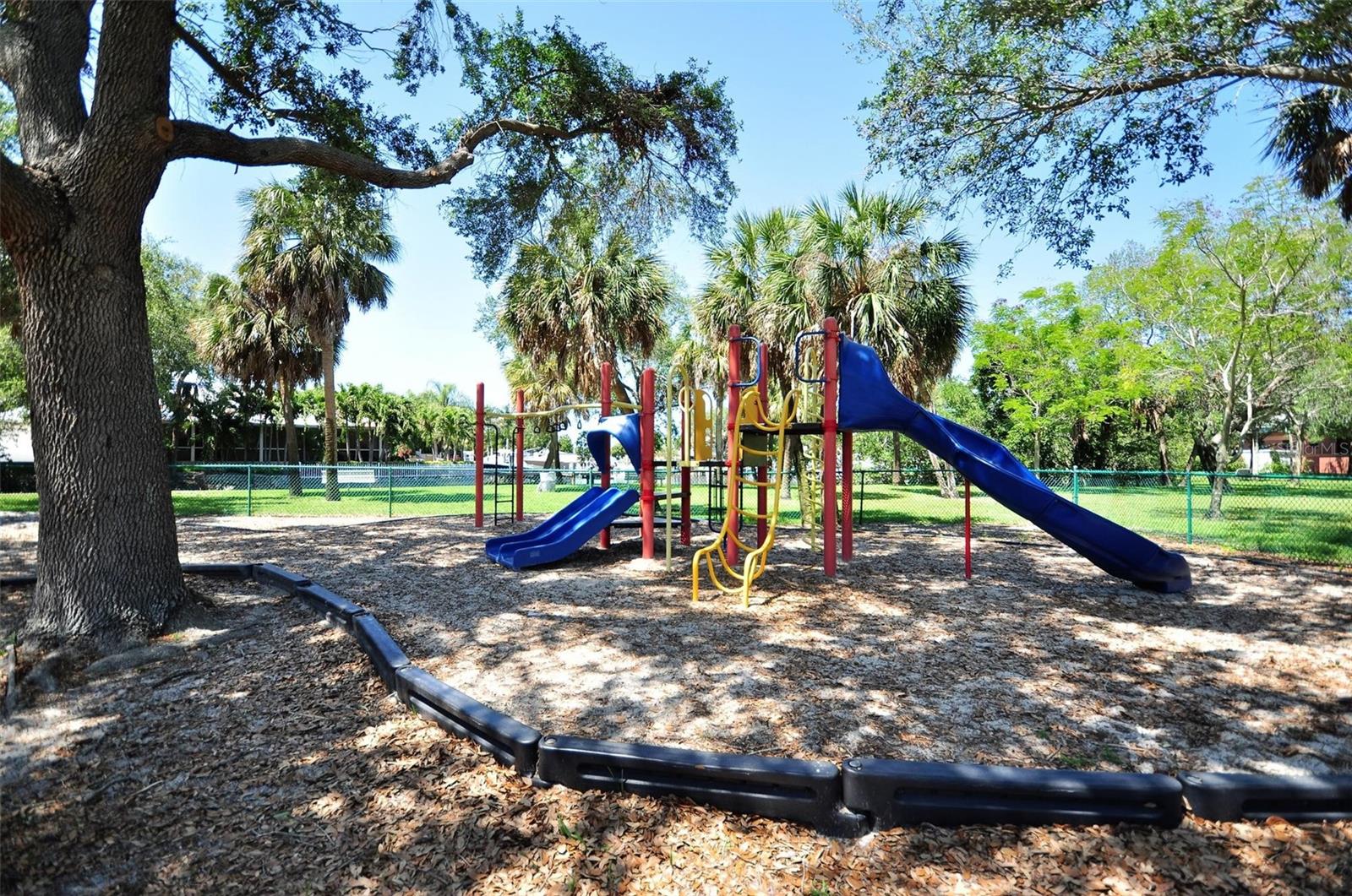 Image 13 of 14 For 1649 Dakota Avenue Ne