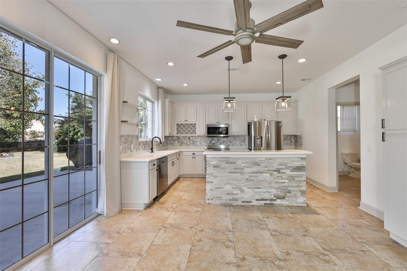 Image 13 of 76 For 5412 Hammock View Lane