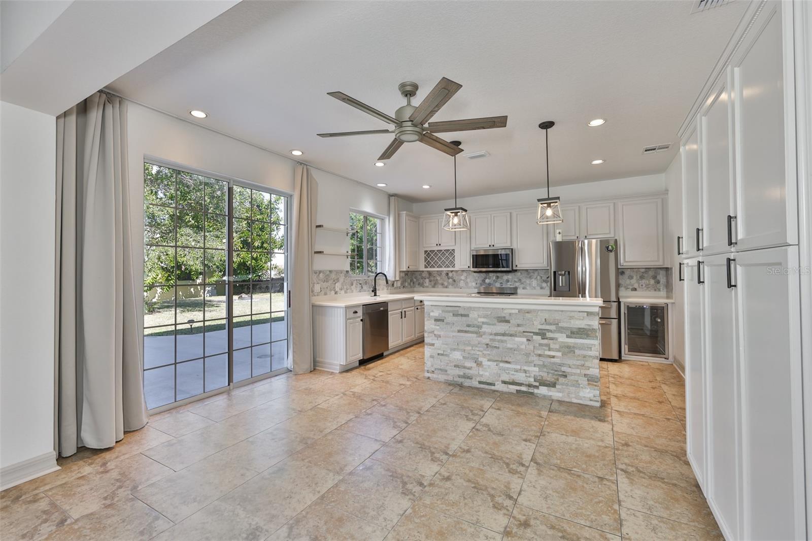 Image 14 of 76 For 5412 Hammock View Lane