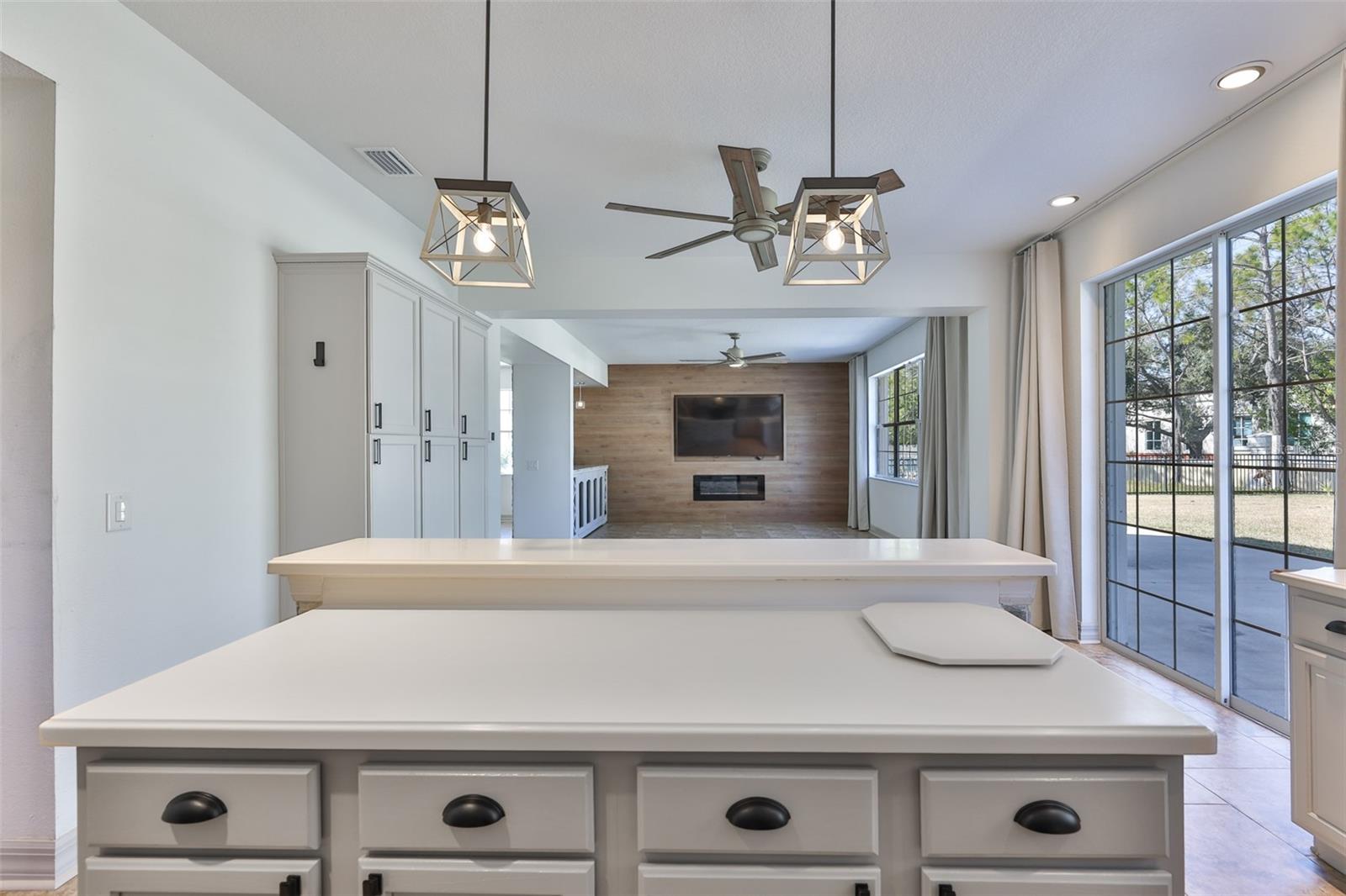 Image 21 of 76 For 5412 Hammock View Lane