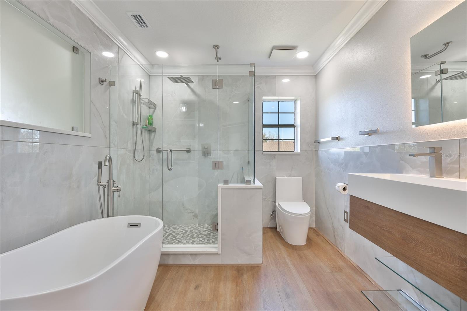 Image 26 of 76 For 5412 Hammock View Lane