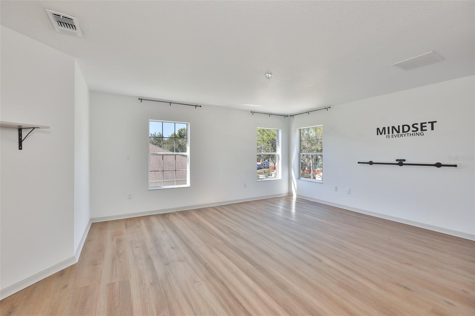 Image 29 of 76 For 5412 Hammock View Lane