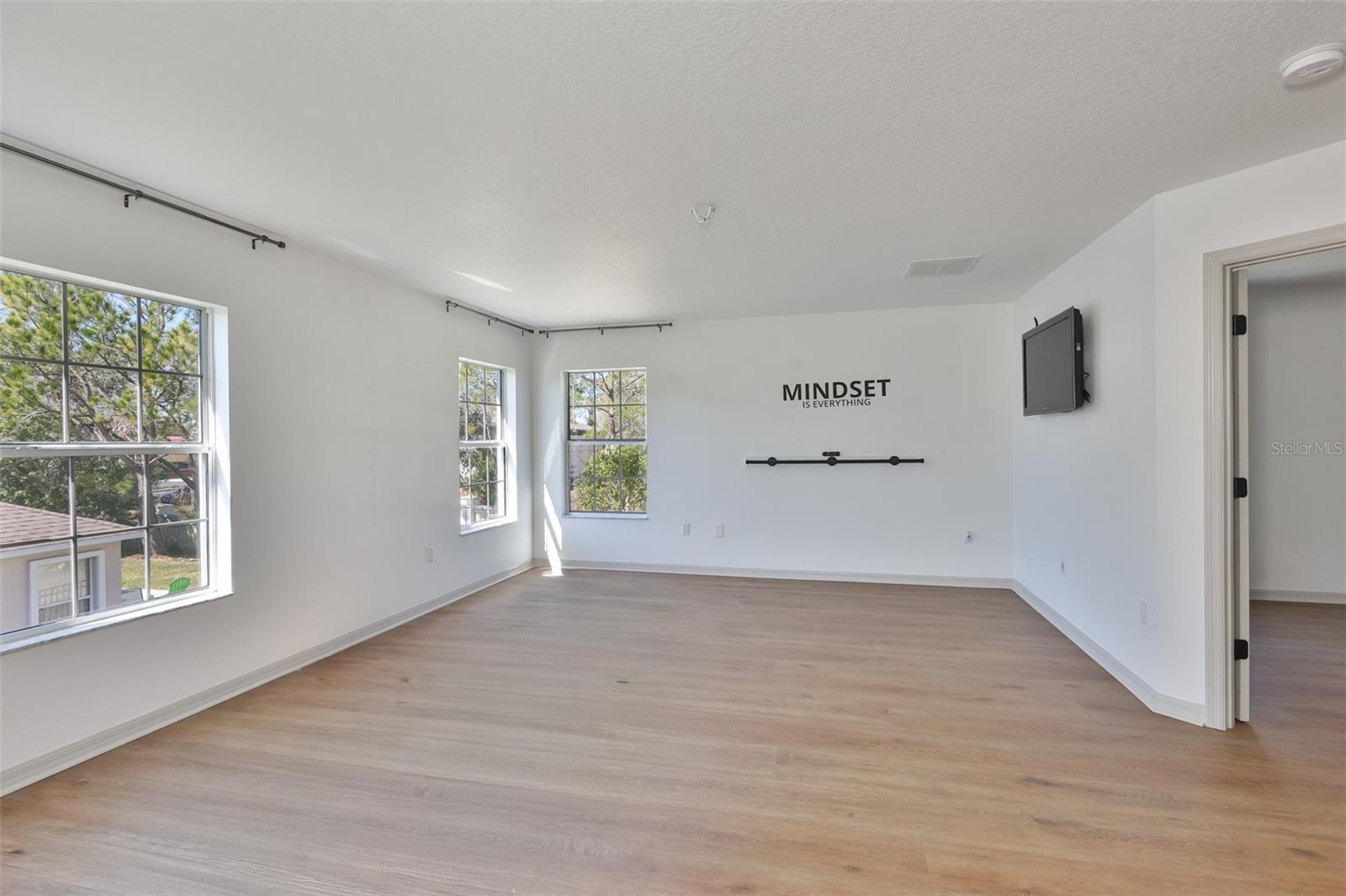 Image 30 of 76 For 5412 Hammock View Lane