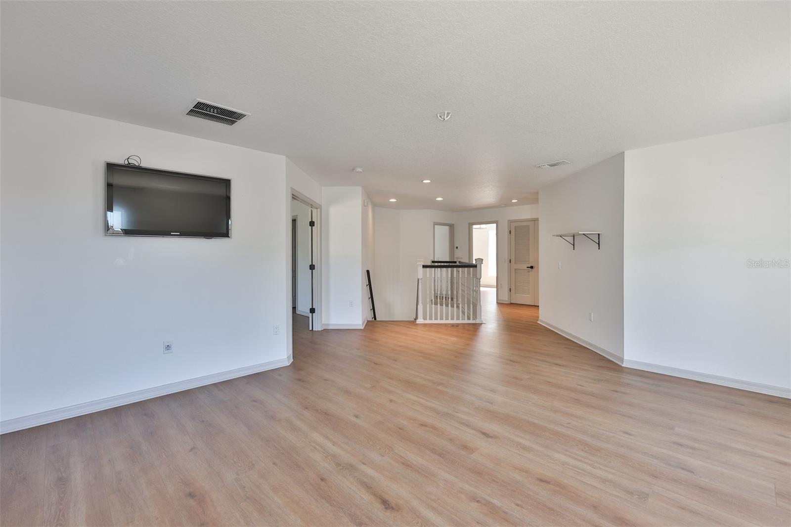 Image 31 of 76 For 5412 Hammock View Lane