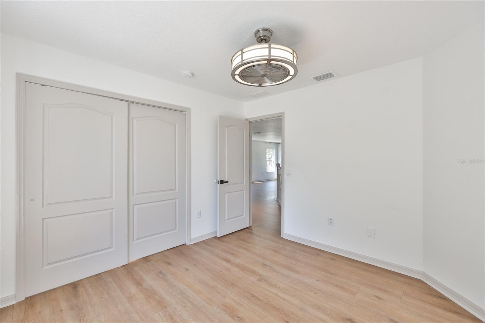 Image 35 of 76 For 5412 Hammock View Lane