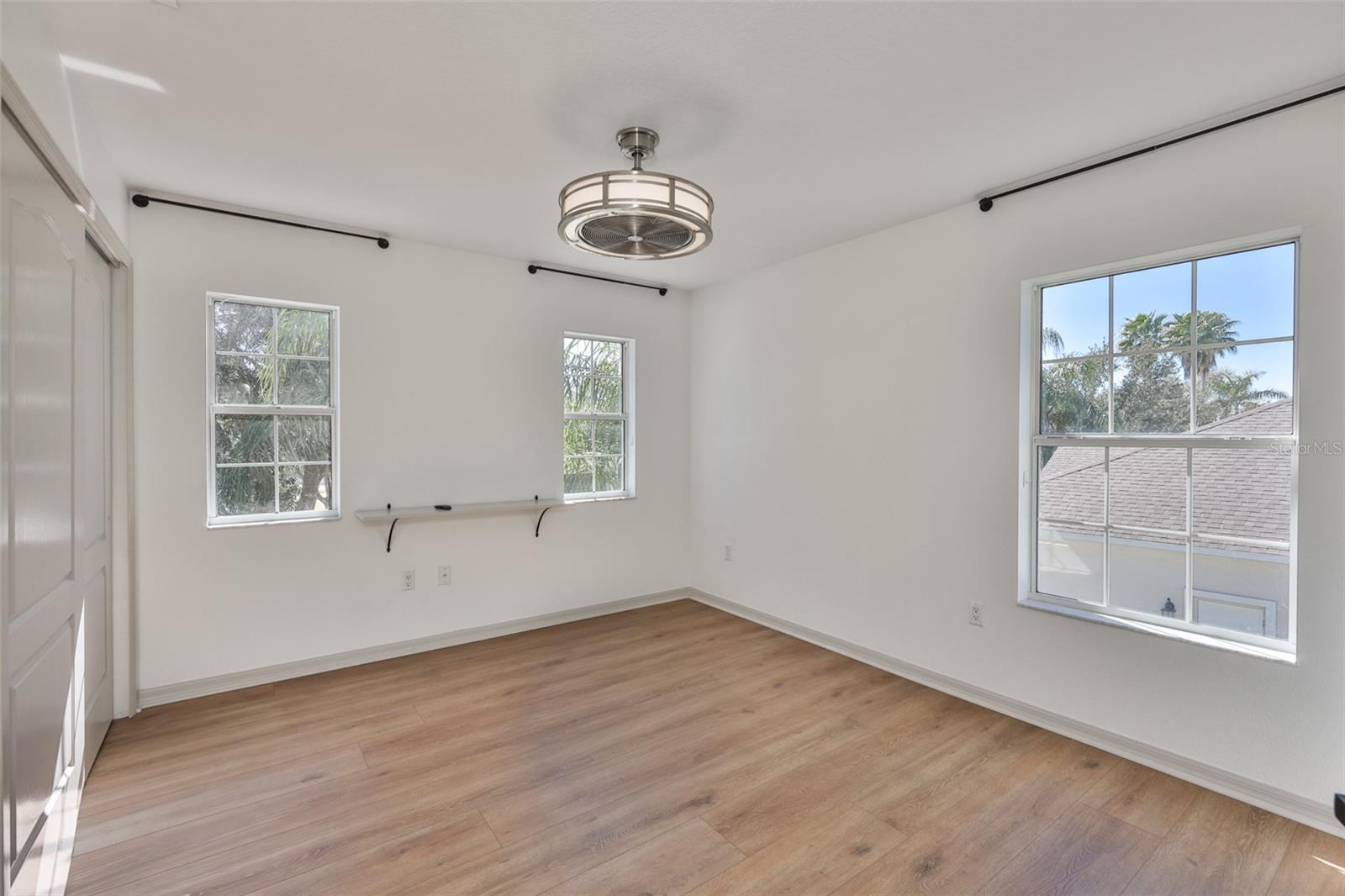 Image 37 of 76 For 5412 Hammock View Lane