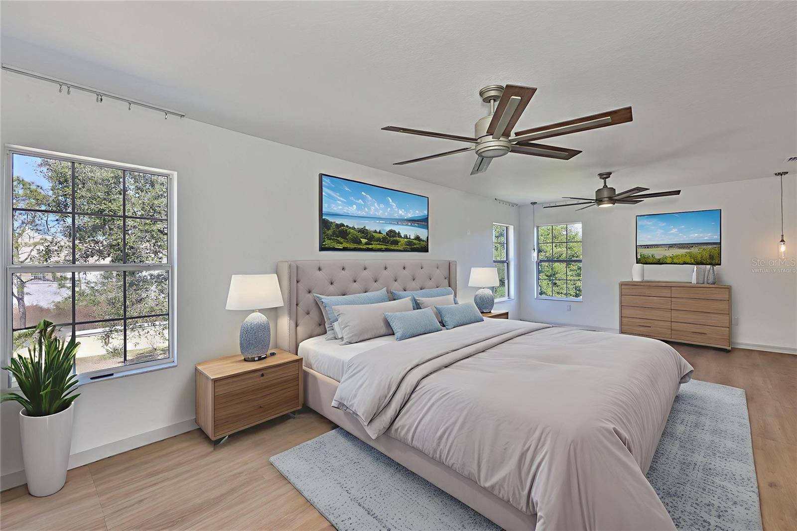 Image 4 of 76 For 5412 Hammock View Lane