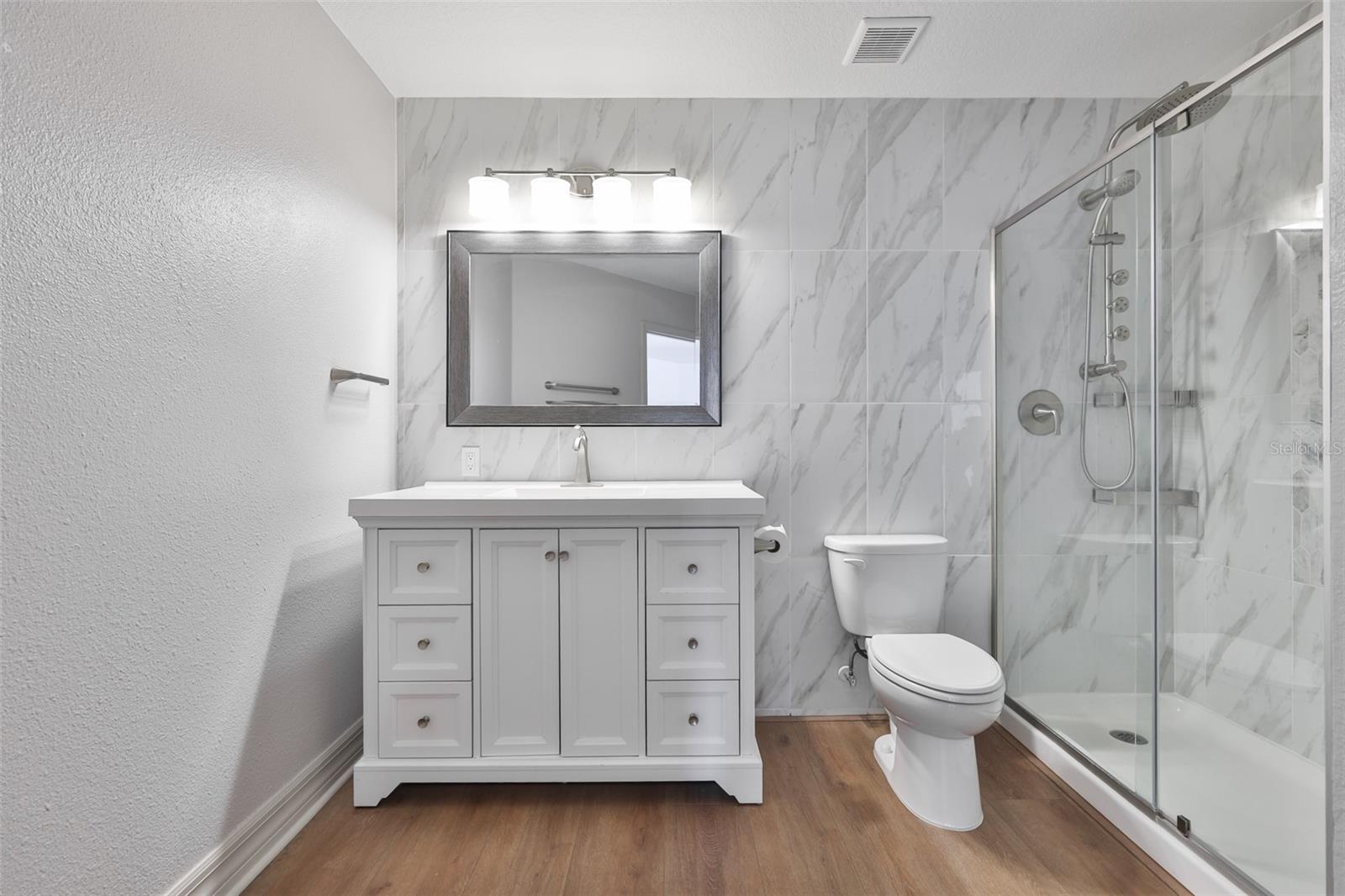 Image 41 of 76 For 5412 Hammock View Lane