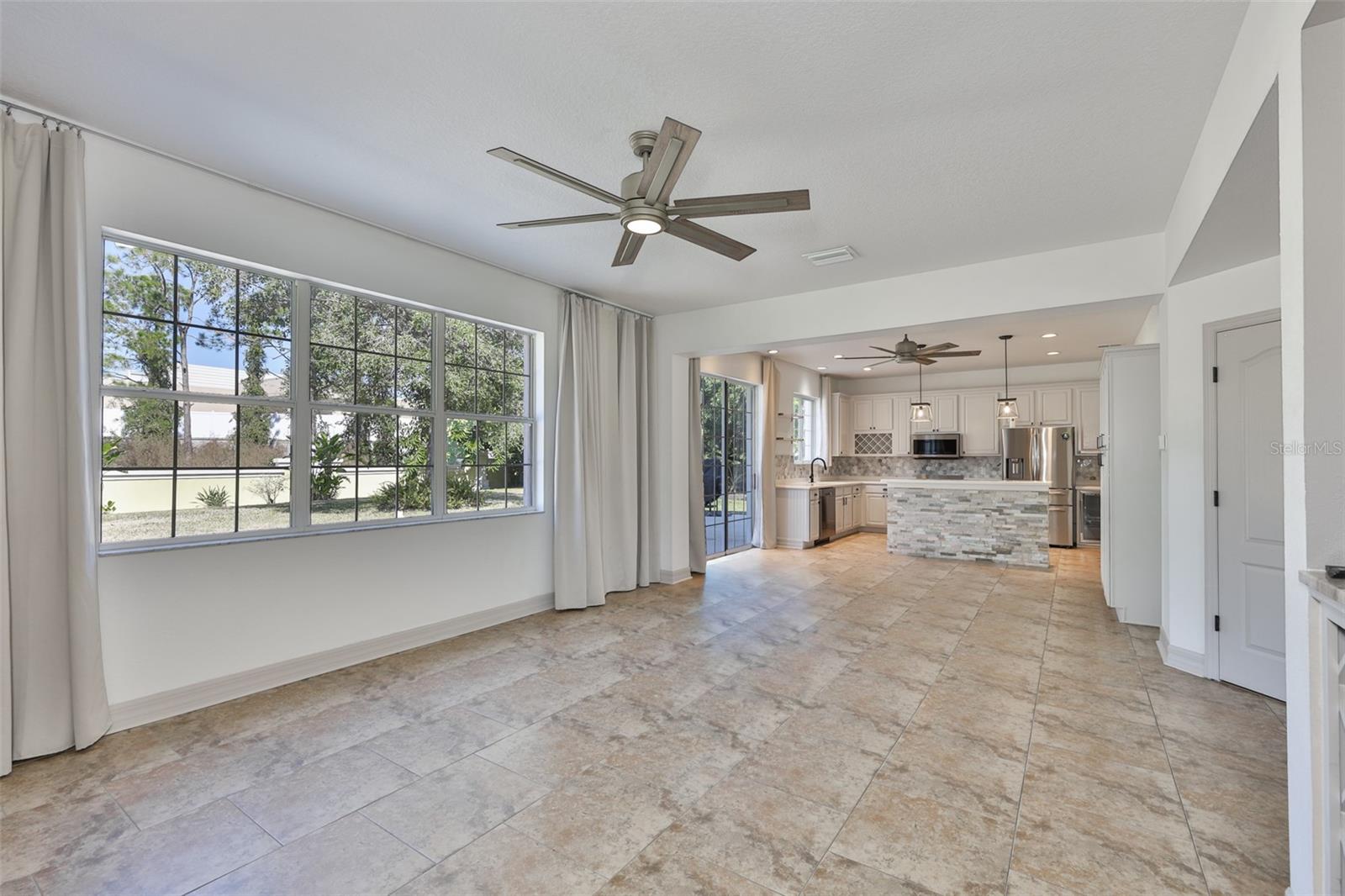 Image 7 of 76 For 5412 Hammock View Lane