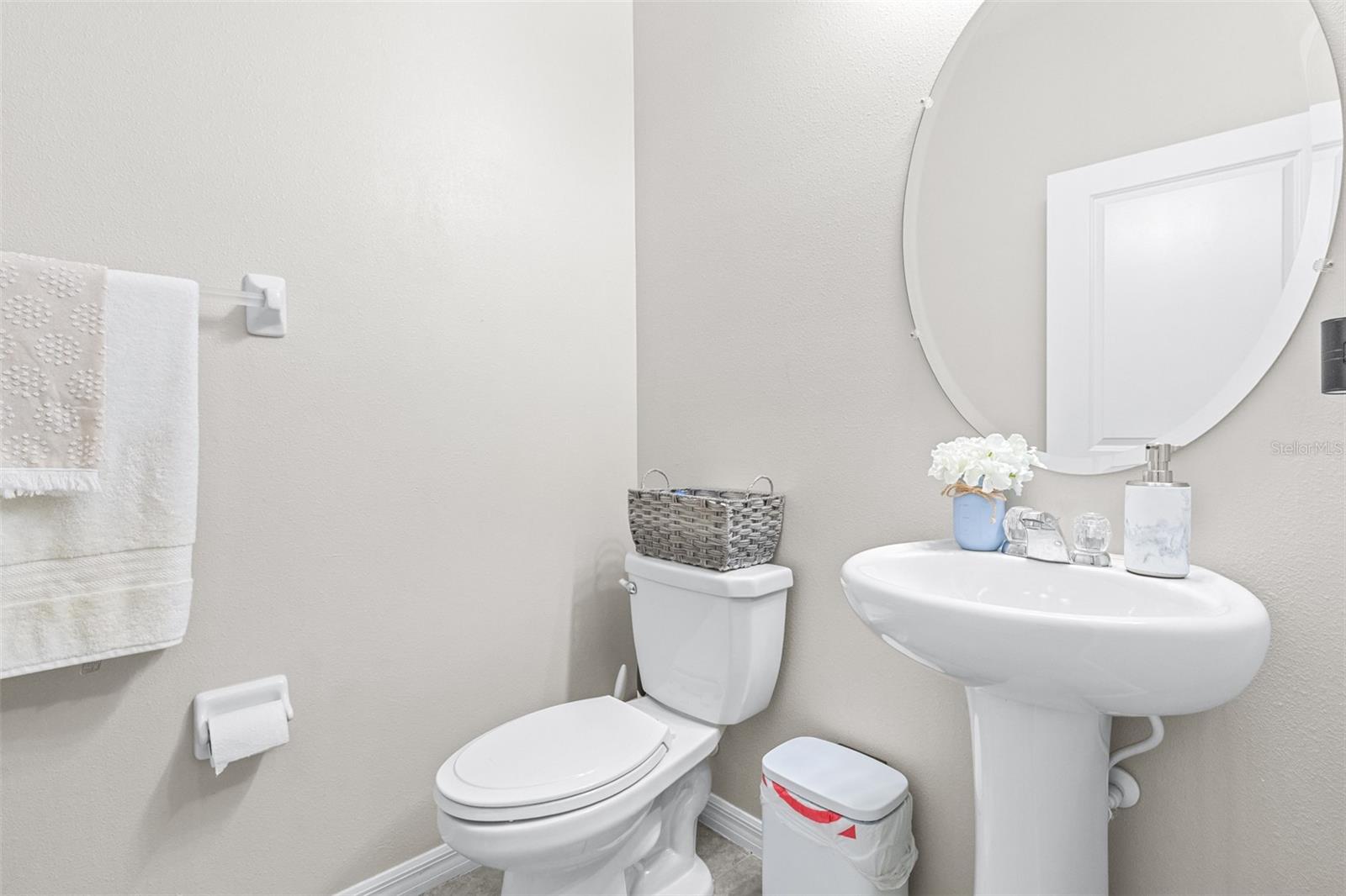 Image 16 of 63 For 8132 Seagarden Lane