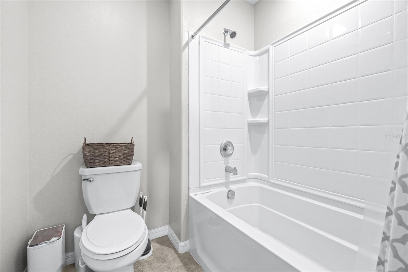 Image 32 of 63 For 8132 Seagarden Lane