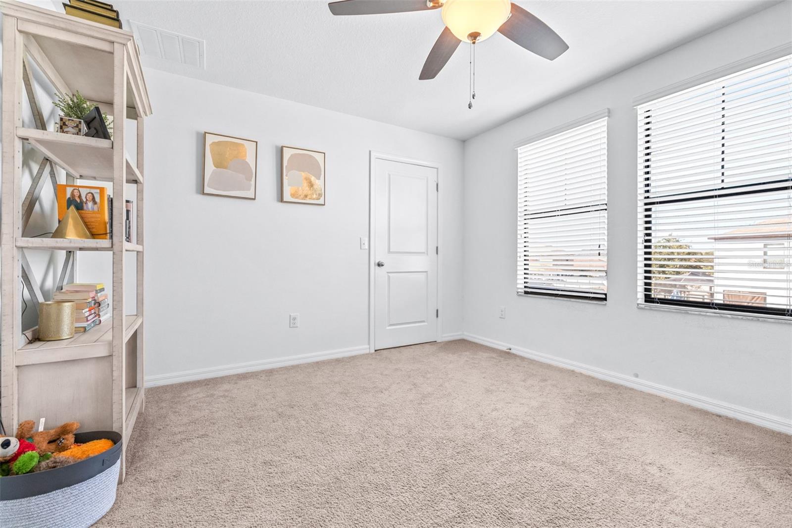 Image 37 of 63 For 8132 Seagarden Lane