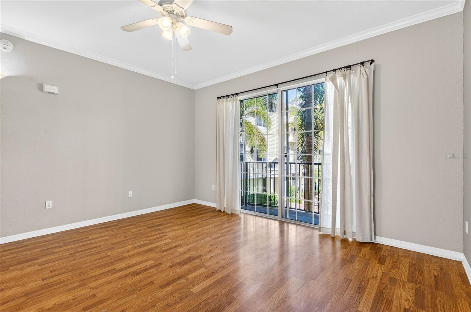 Image 16 of 50 For 9739 Meadow Field Circle