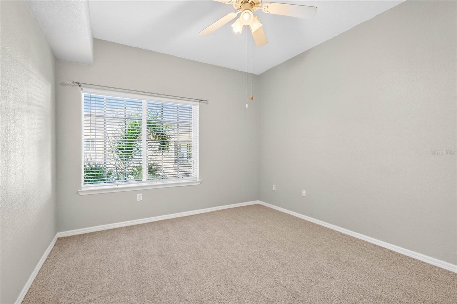 Image 25 of 50 For 9739 Meadow Field Circle