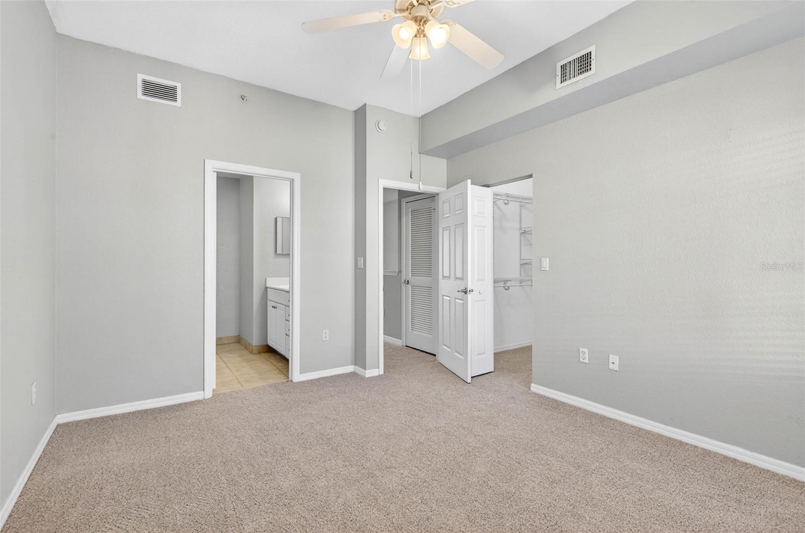 Image 30 of 50 For 9739 Meadow Field Circle