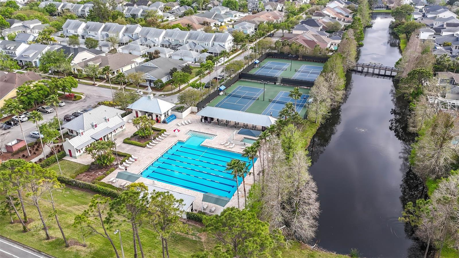 Image 43 of 50 For 9739 Meadow Field Circle