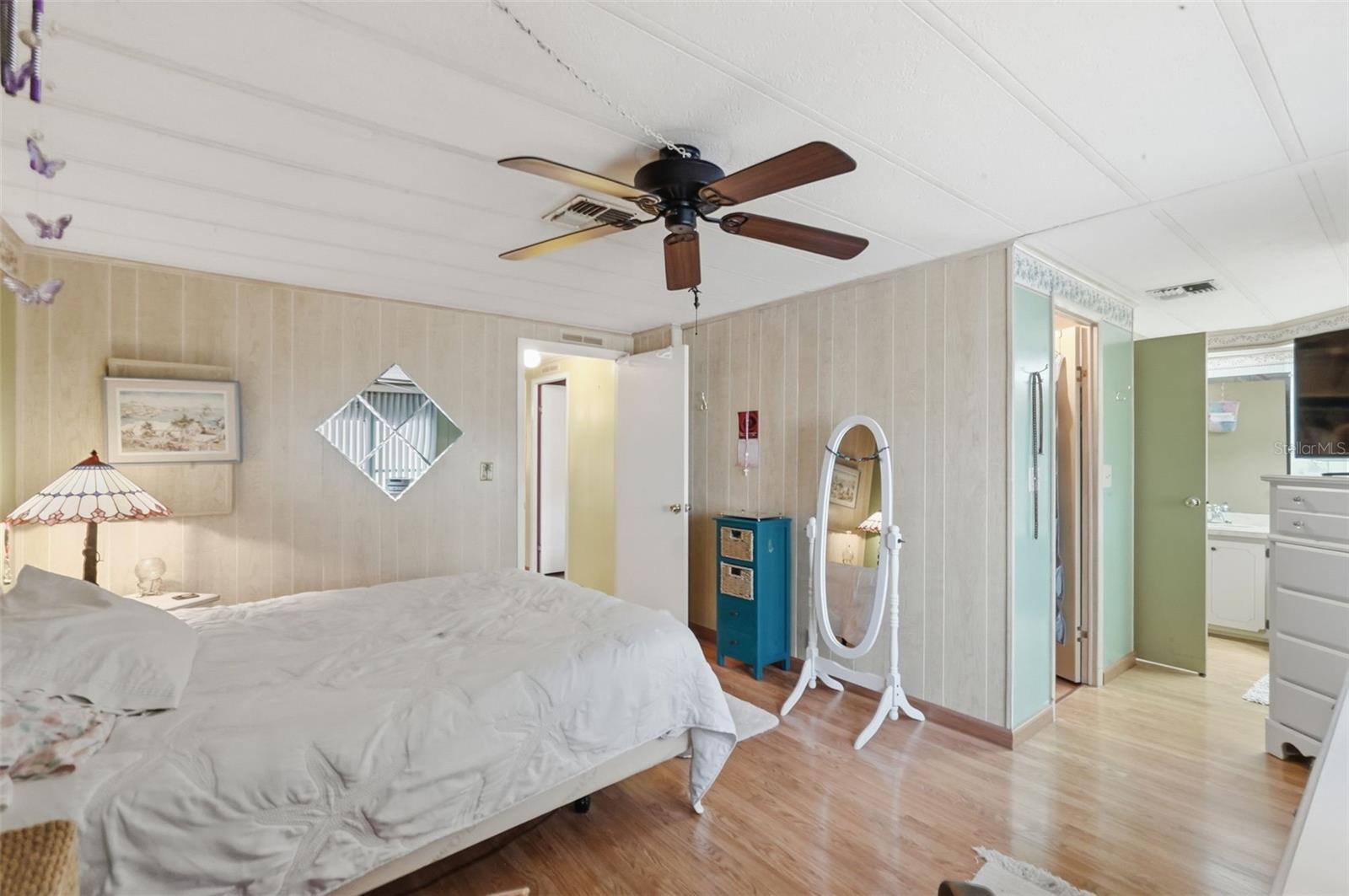 Image 18 of 35 For 9790 66th Street N 130