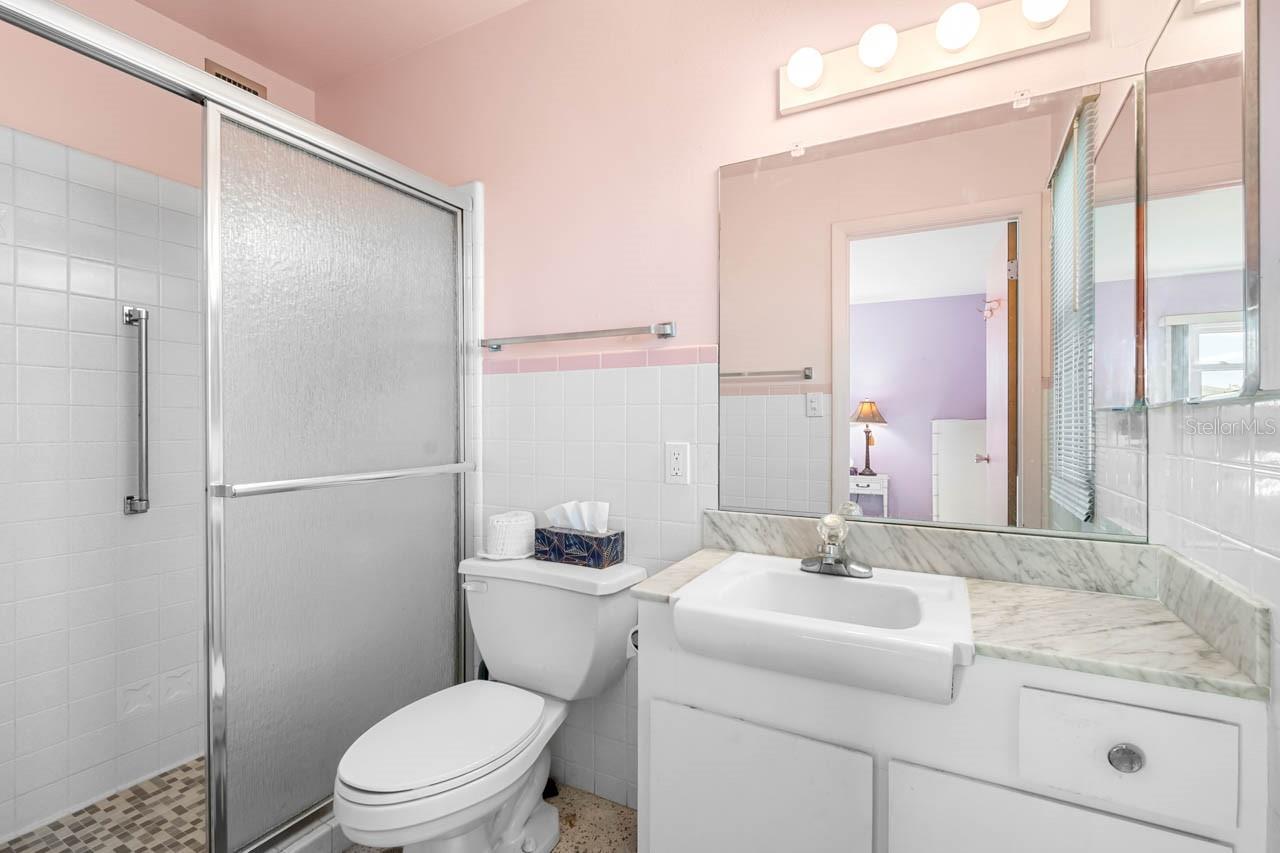 Image 18 of 37 For 1001 Augusta Drive