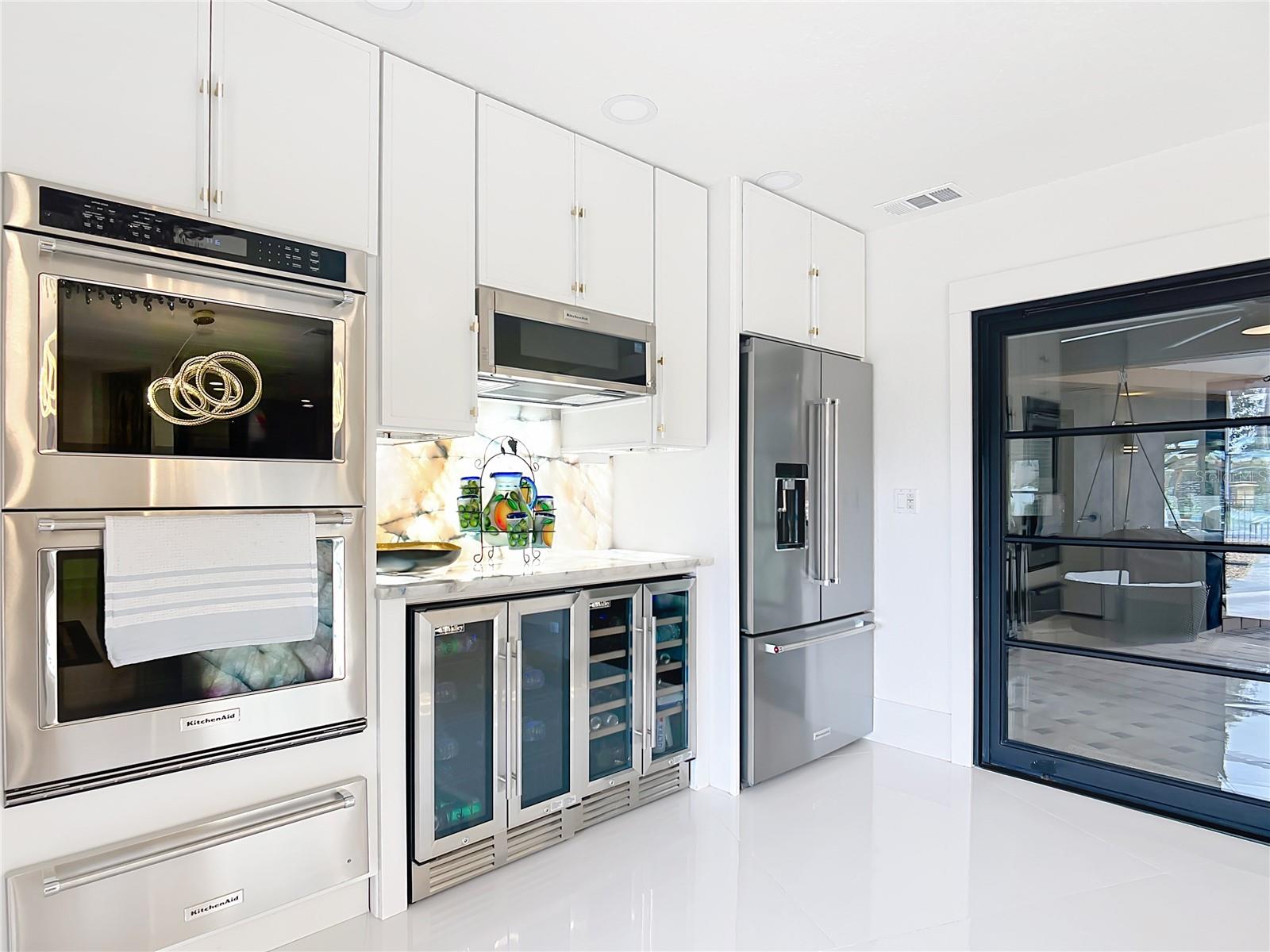 Image 13 of 74 For 823 Kings Bay Drive