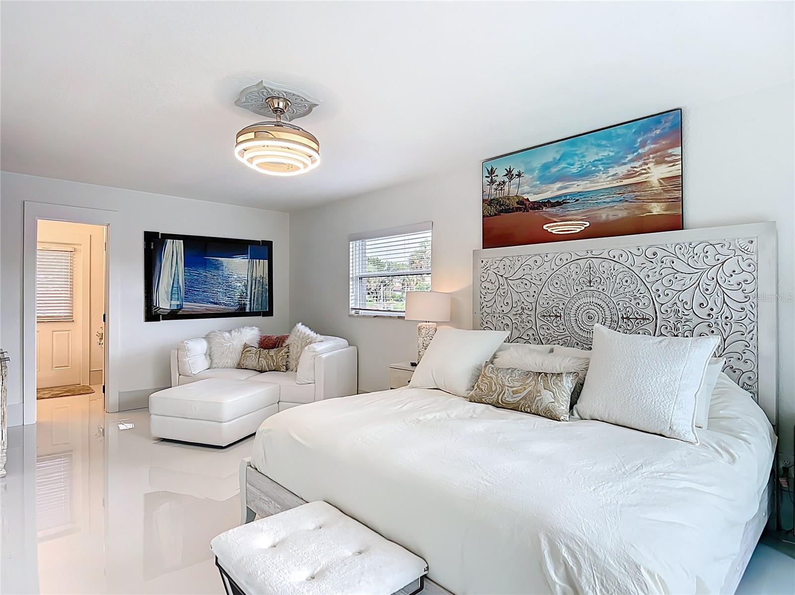 Image 31 of 74 For 823 Kings Bay Drive