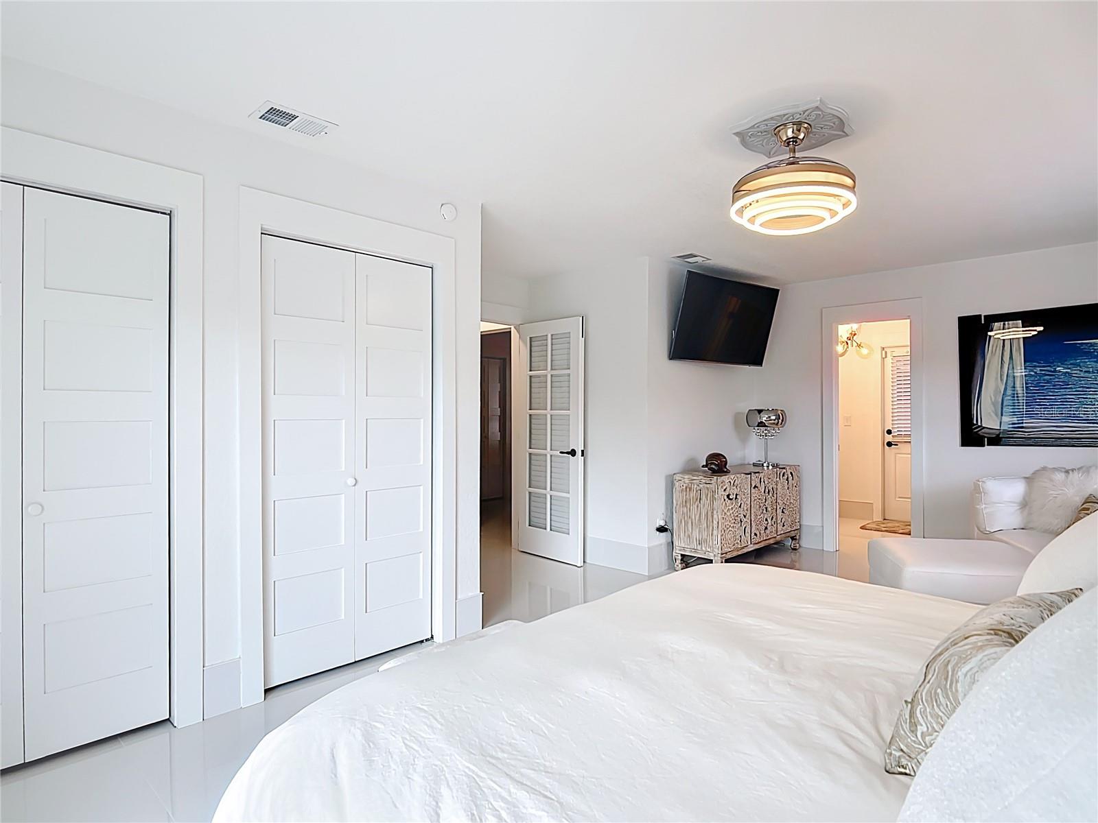 Image 32 of 74 For 823 Kings Bay Drive