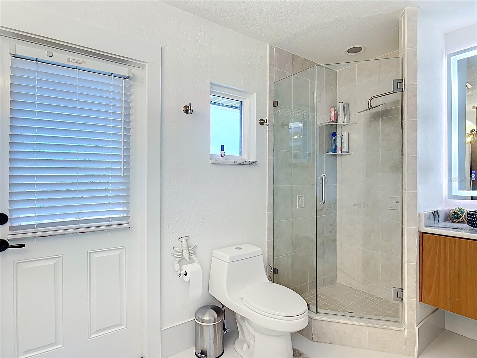 Image 33 of 74 For 823 Kings Bay Drive