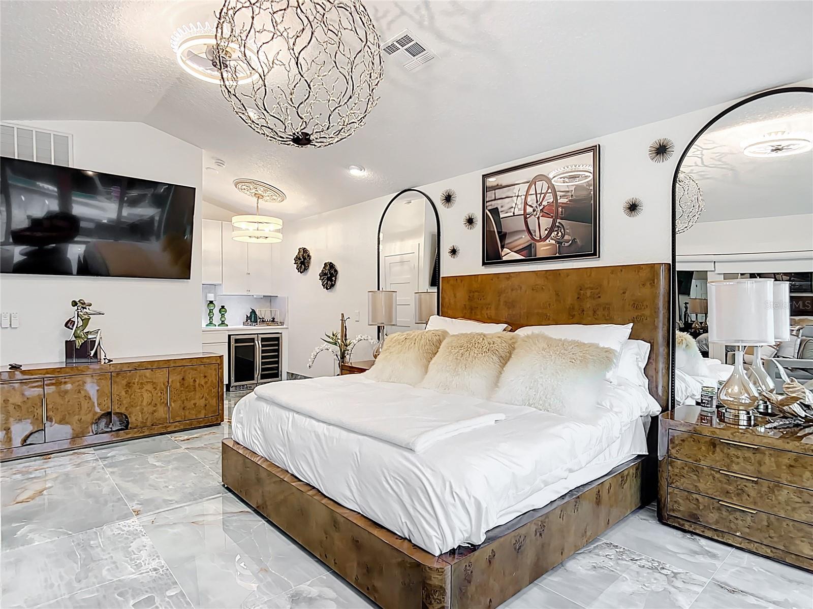 Image 43 of 74 For 823 Kings Bay Drive