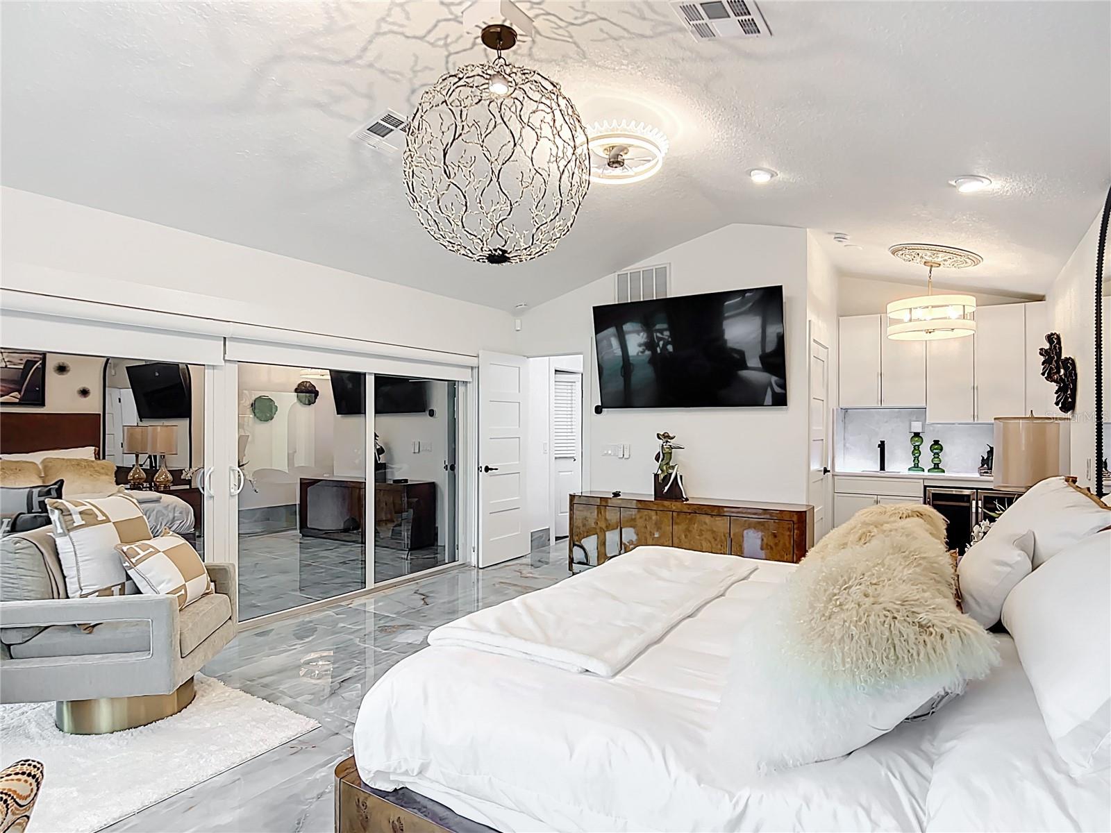 Image 44 of 74 For 823 Kings Bay Drive