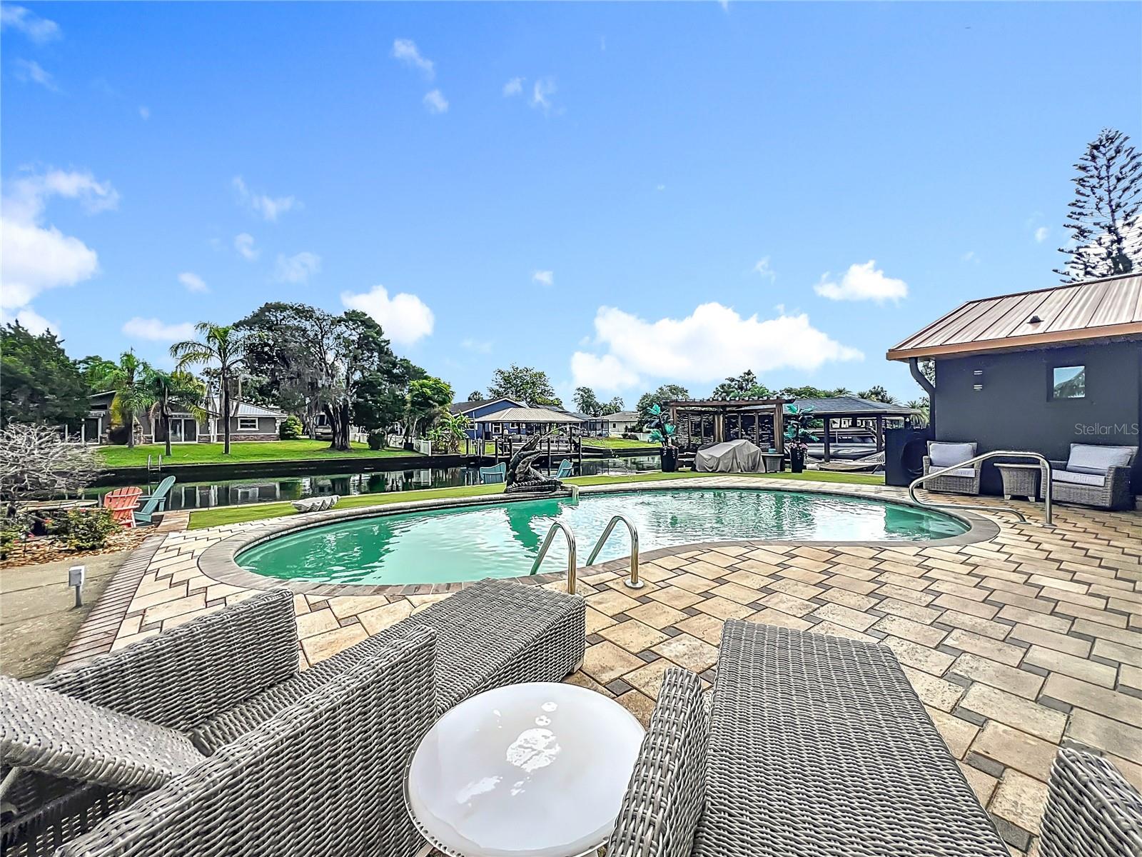 Image 59 of 74 For 823 Kings Bay Drive