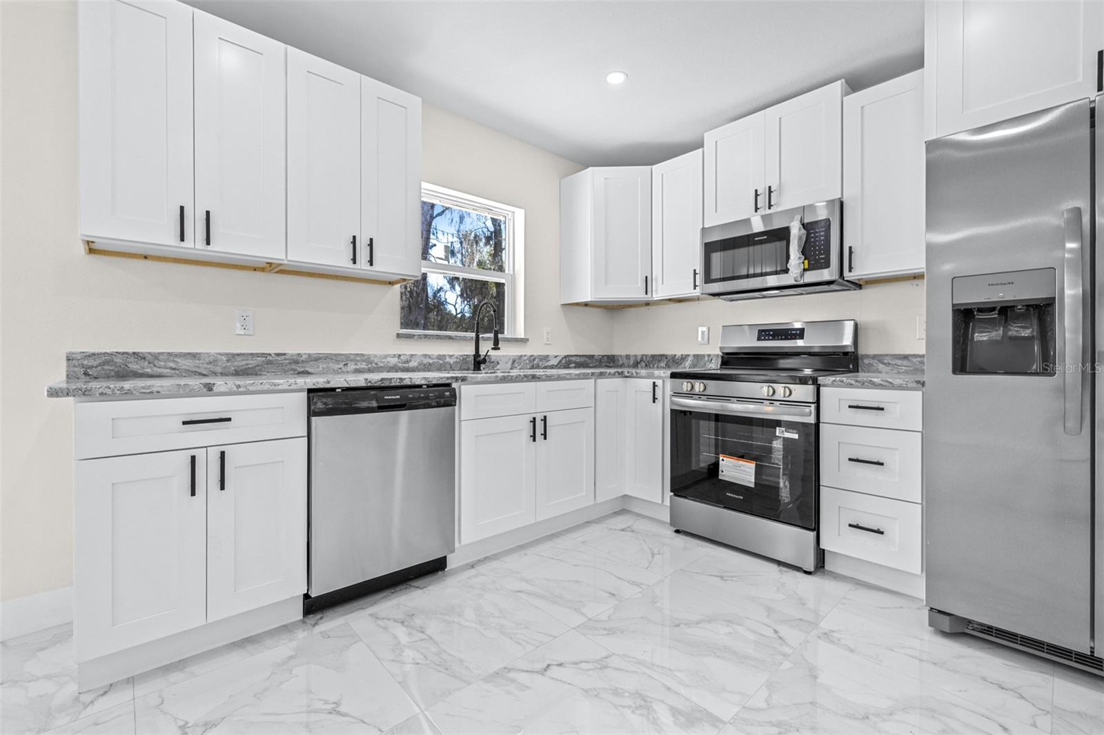 Image 11 of 40 For 34534 Orchid Parkway