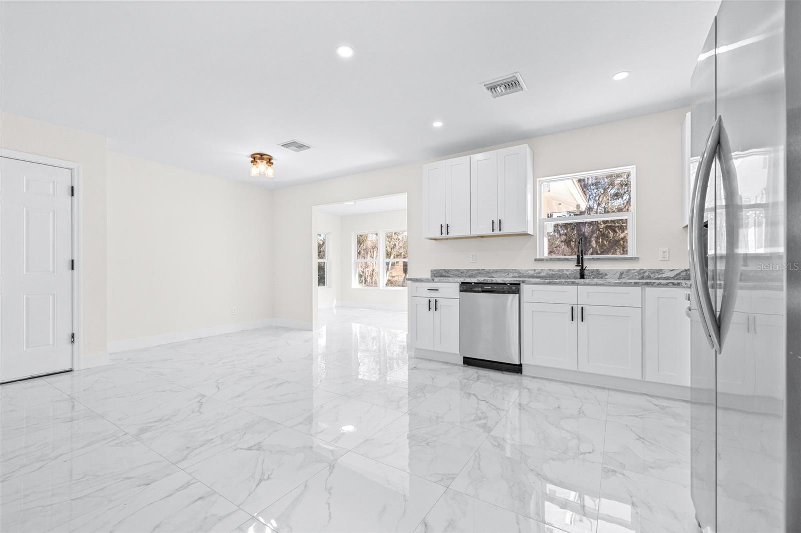 Image 13 of 40 For 34534 Orchid Parkway