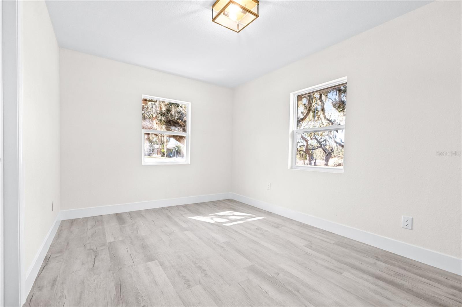 Image 18 of 40 For 34534 Orchid Parkway