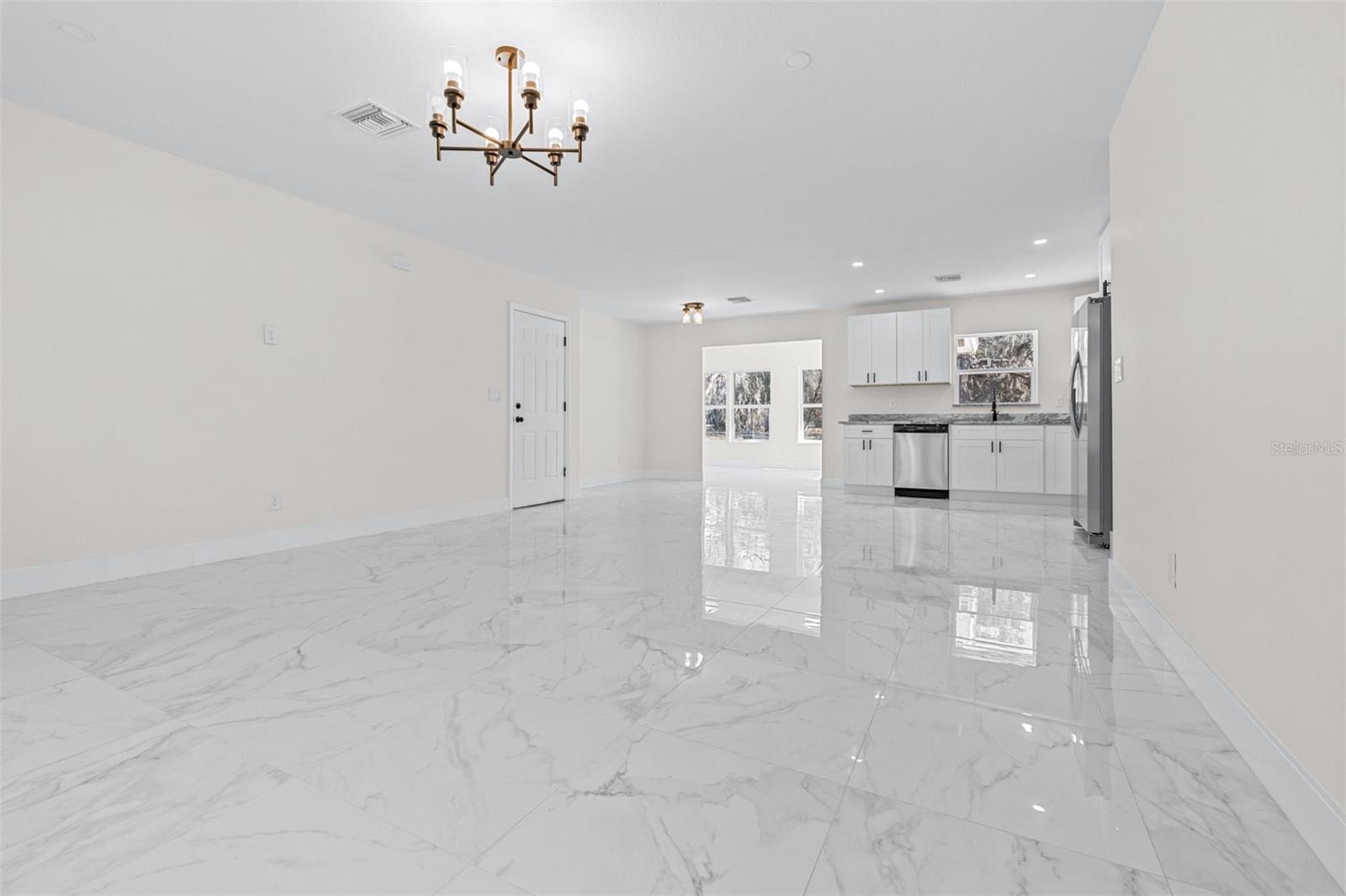 Image 8 of 40 For 34534 Orchid Parkway