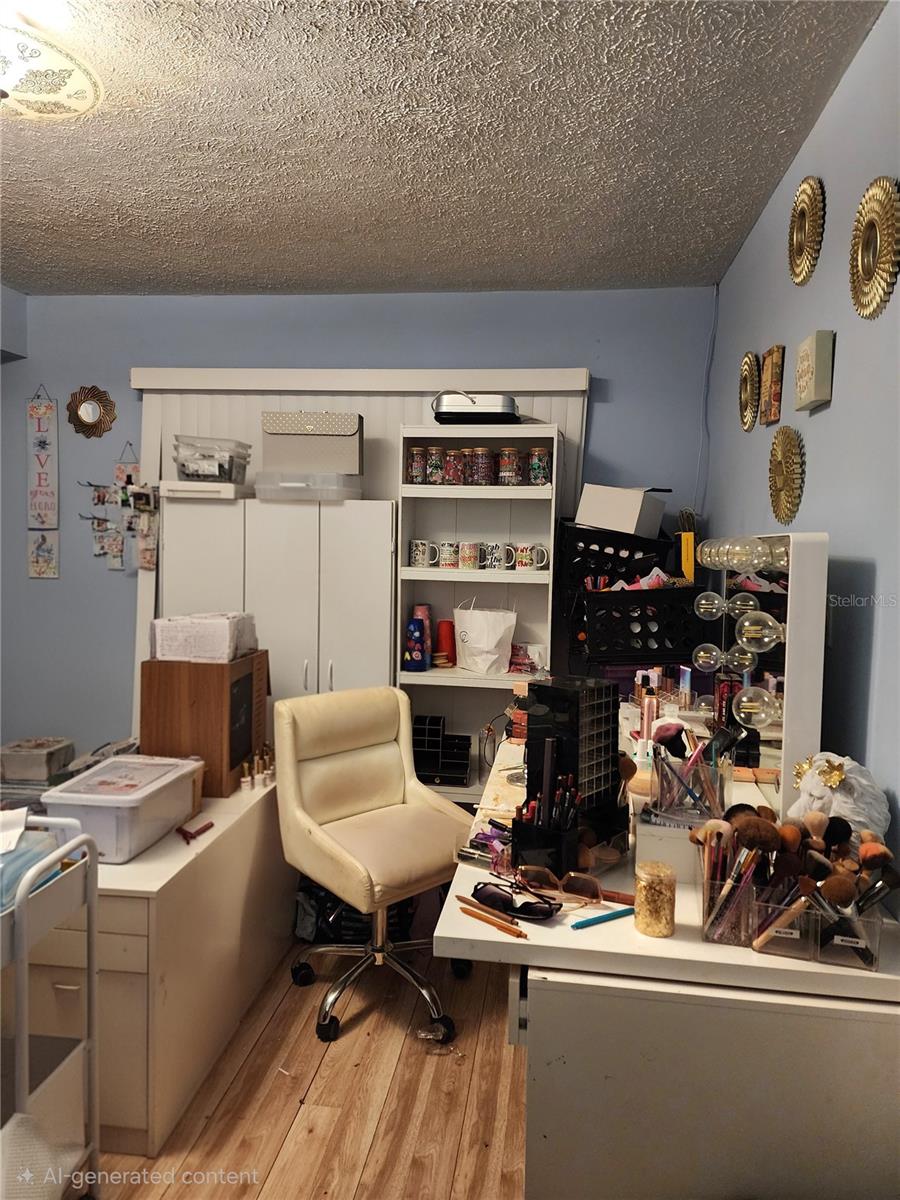 Image 11 of 19 For 804 Parsons Avenue