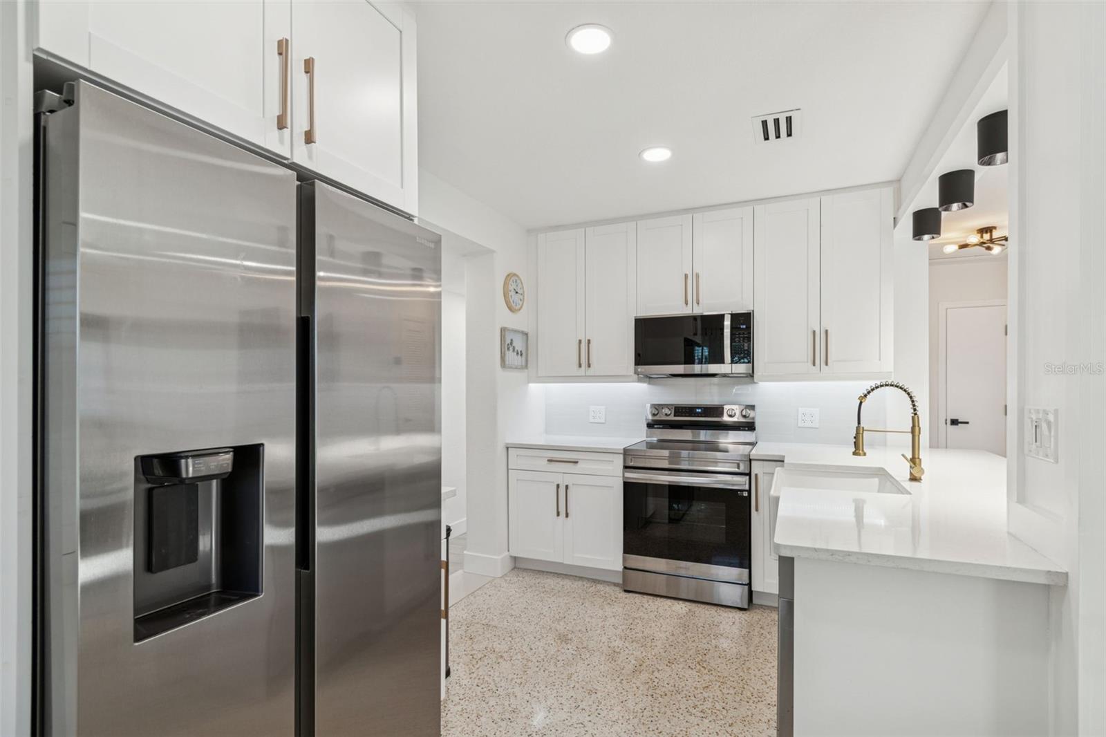 Image 11 of 34 For 2488 Del Rio Way