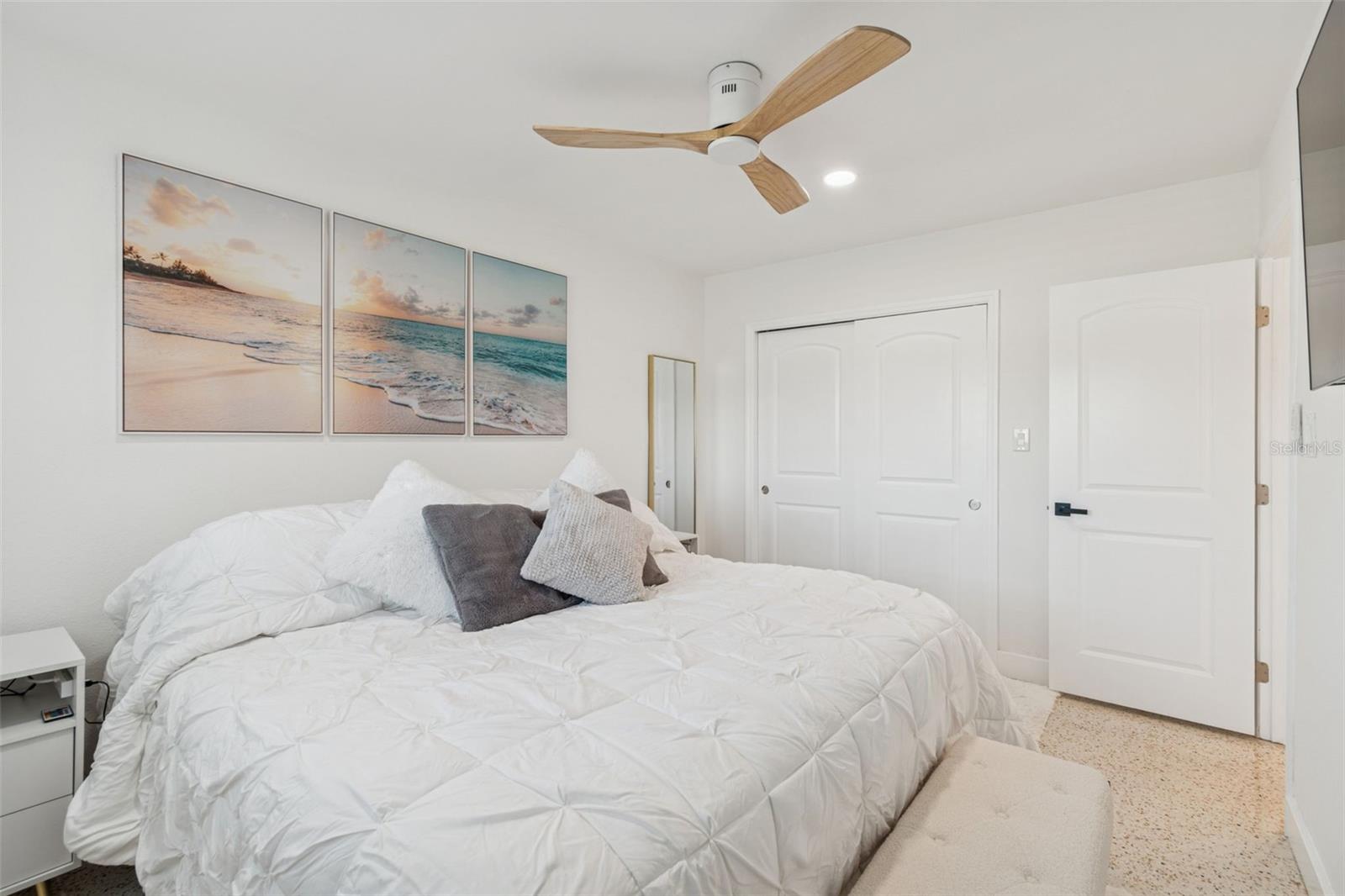 Image 19 of 34 For 2488 Del Rio Way