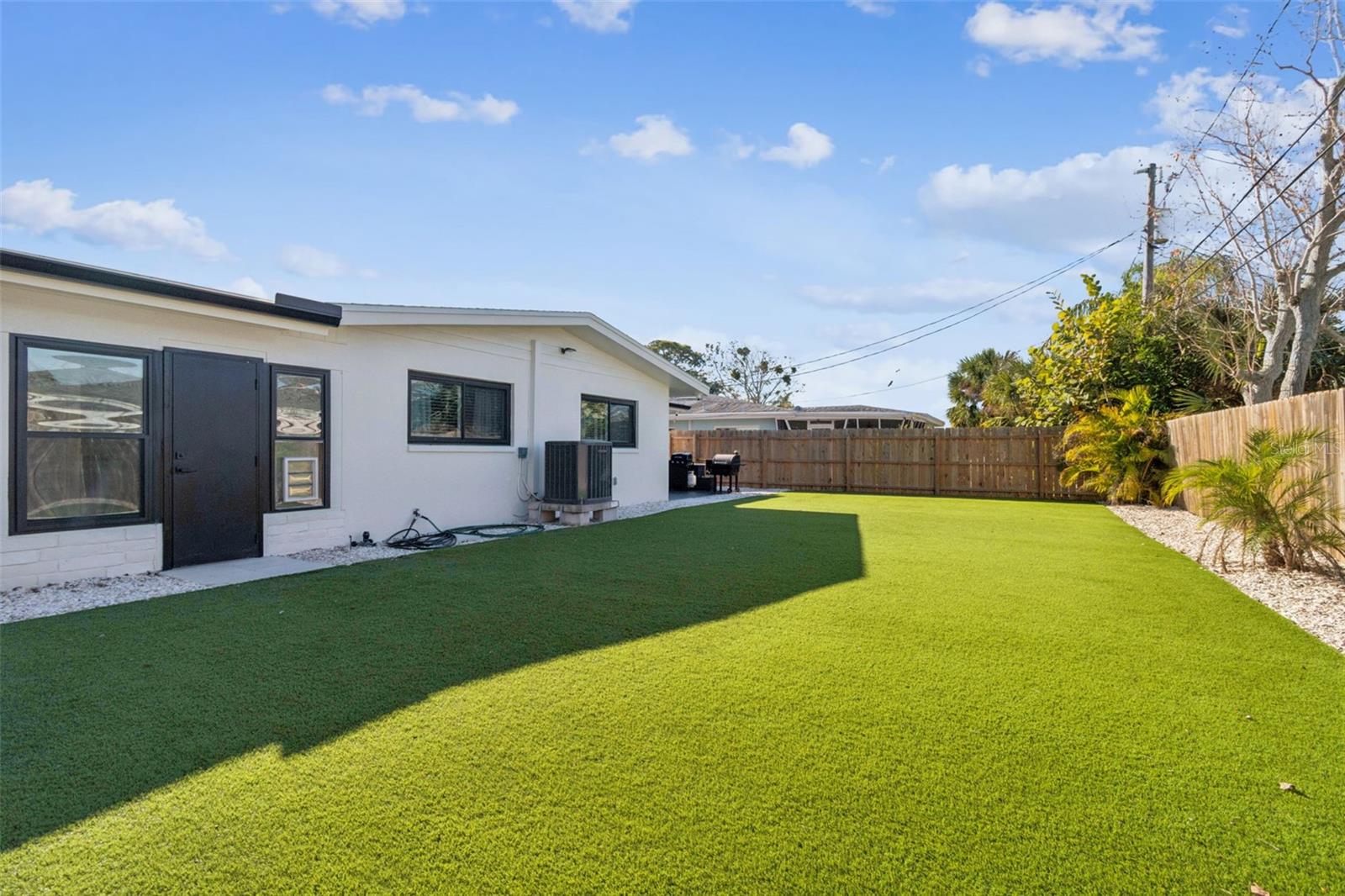 Image 26 of 34 For 2488 Del Rio Way