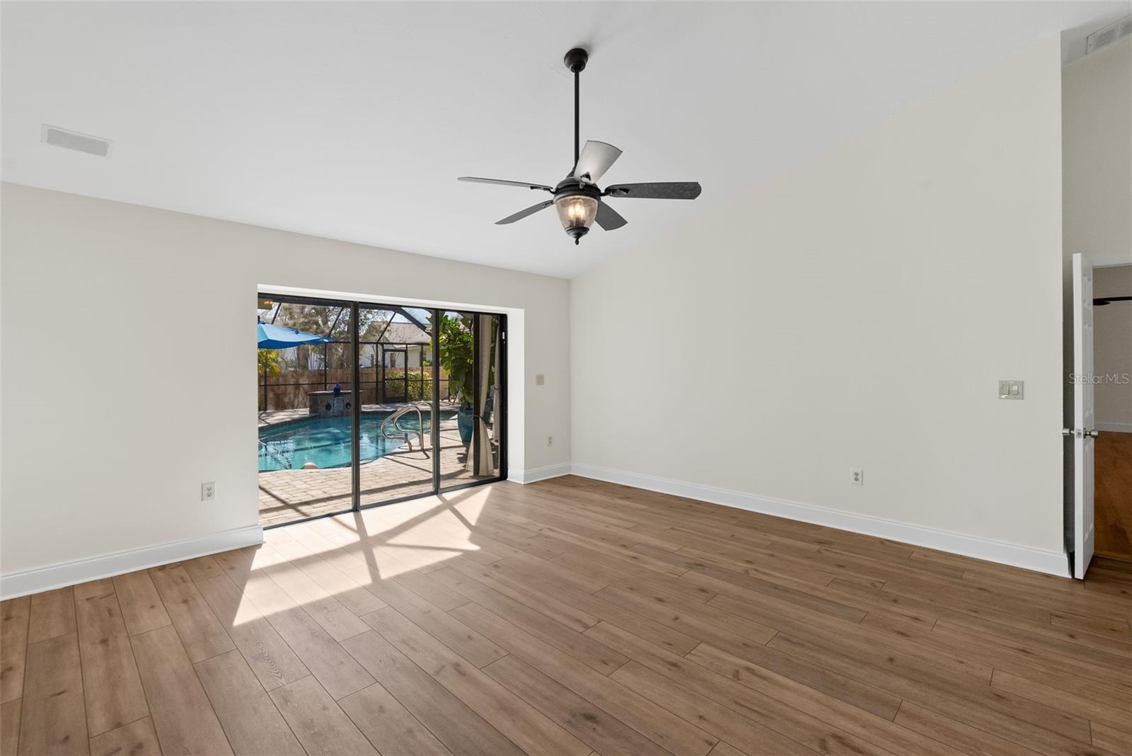 Image 23 of 62 For 3089 Ashland Terrace