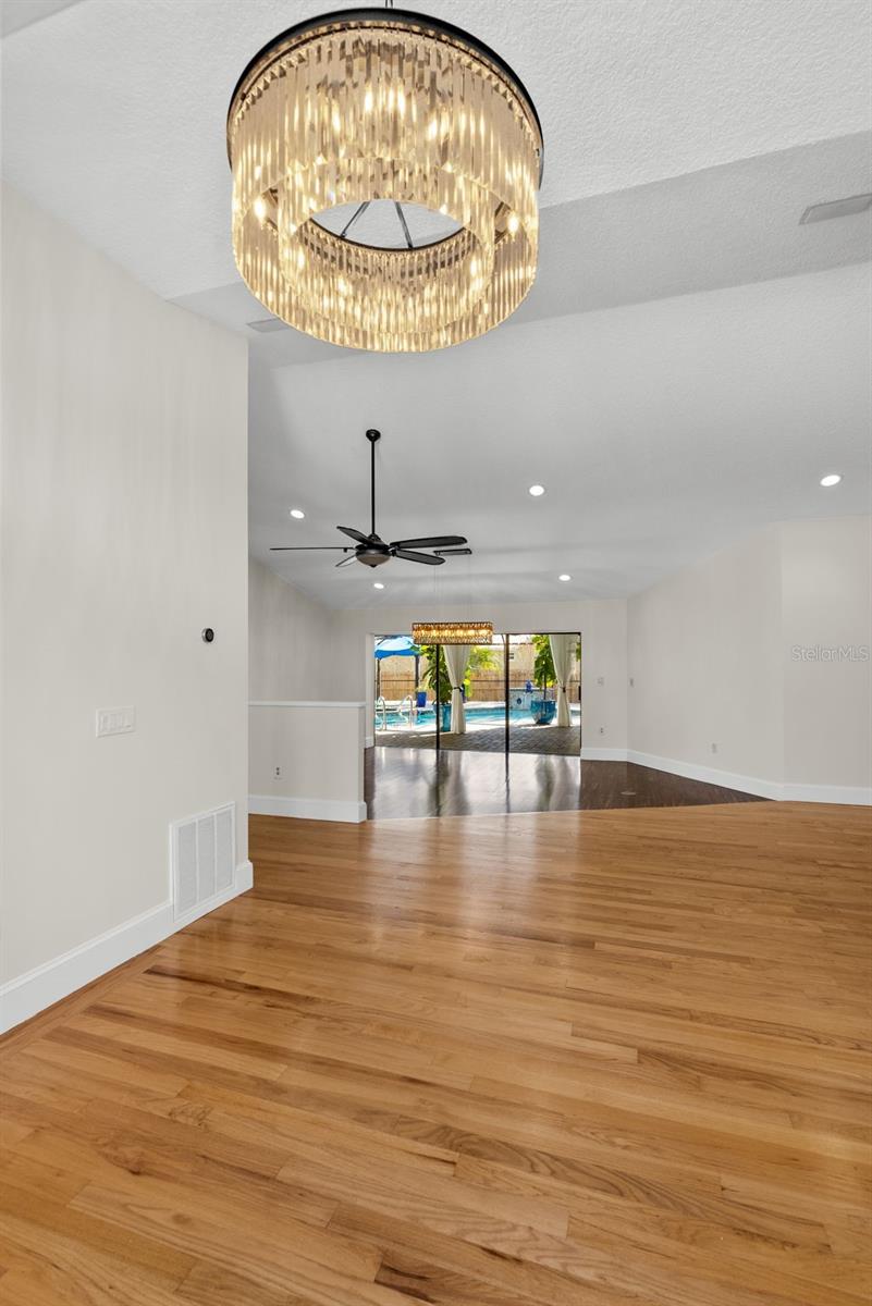 Image 4 of 62 For 3089 Ashland Terrace