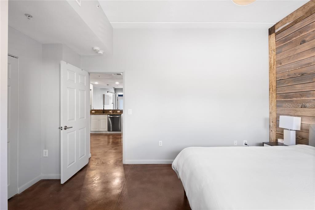 Image 27 of 35 For 1914 4th Avenue 6