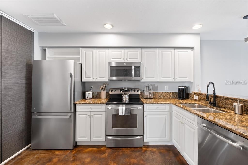 Image 9 of 35 For 1914 4th Avenue 6