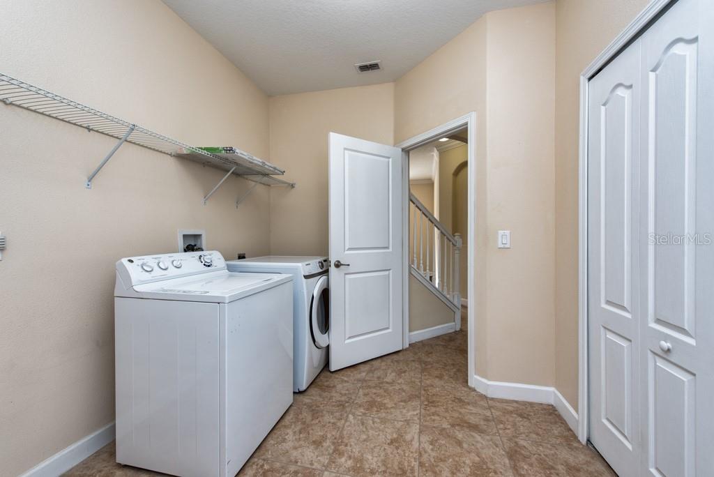 Image 38 of 53 For 2409 Allegheny Valley Street